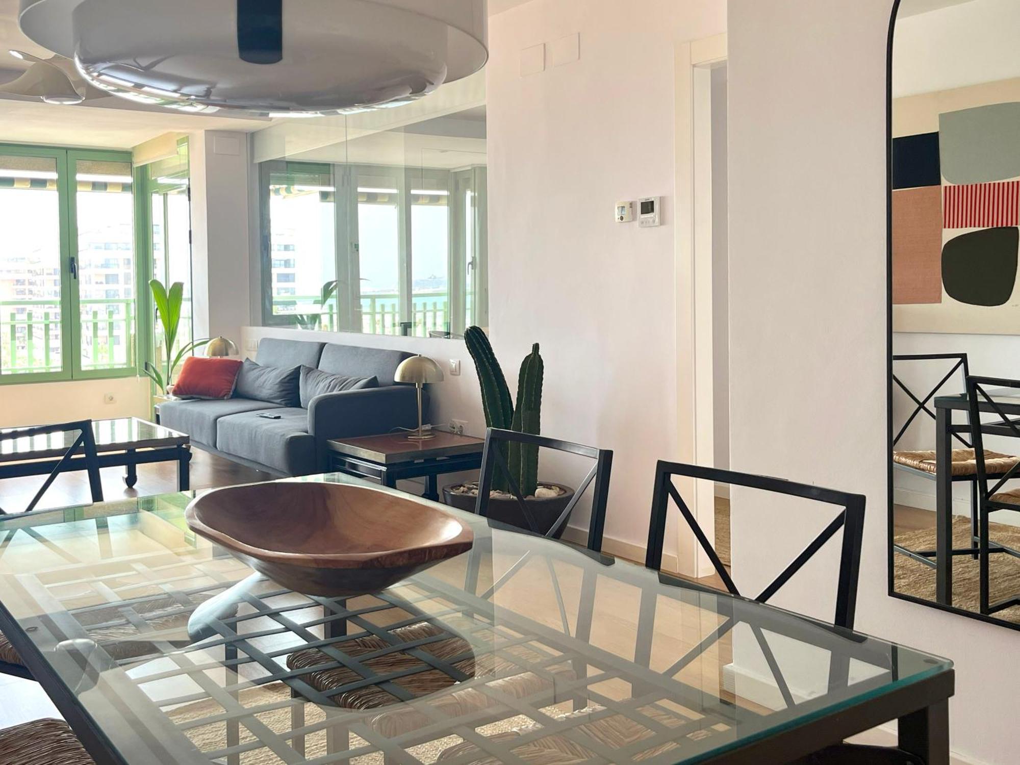 Stylish Well-Connected Beachfront Flat Valencia Exteriör bild