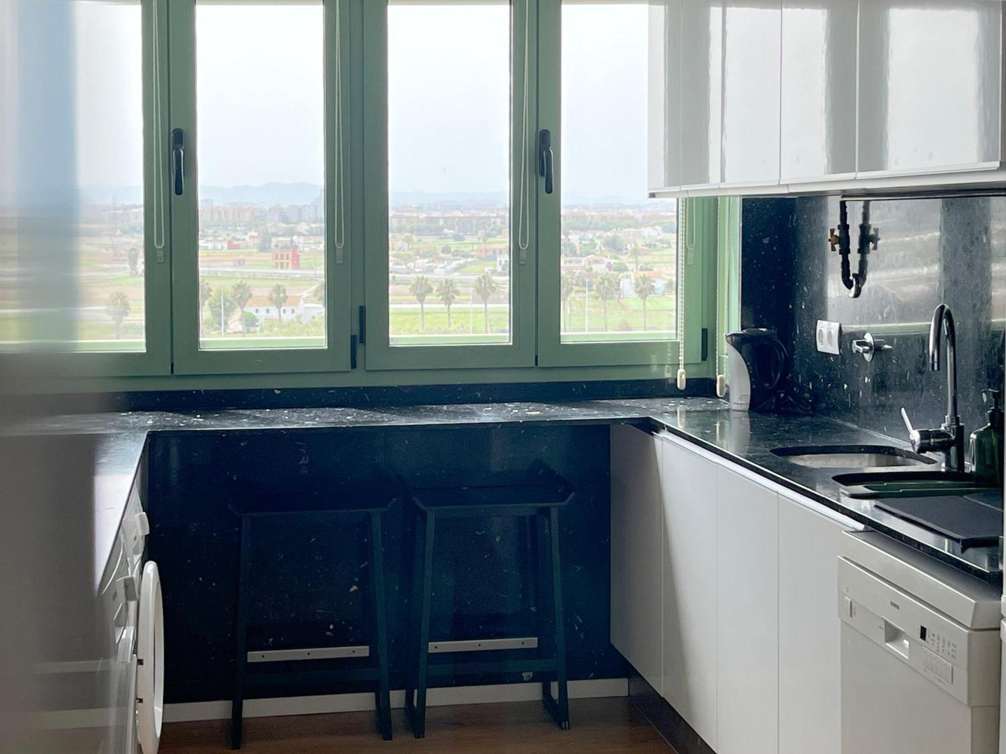 Stylish Well-Connected Beachfront Flat Valencia Exteriör bild