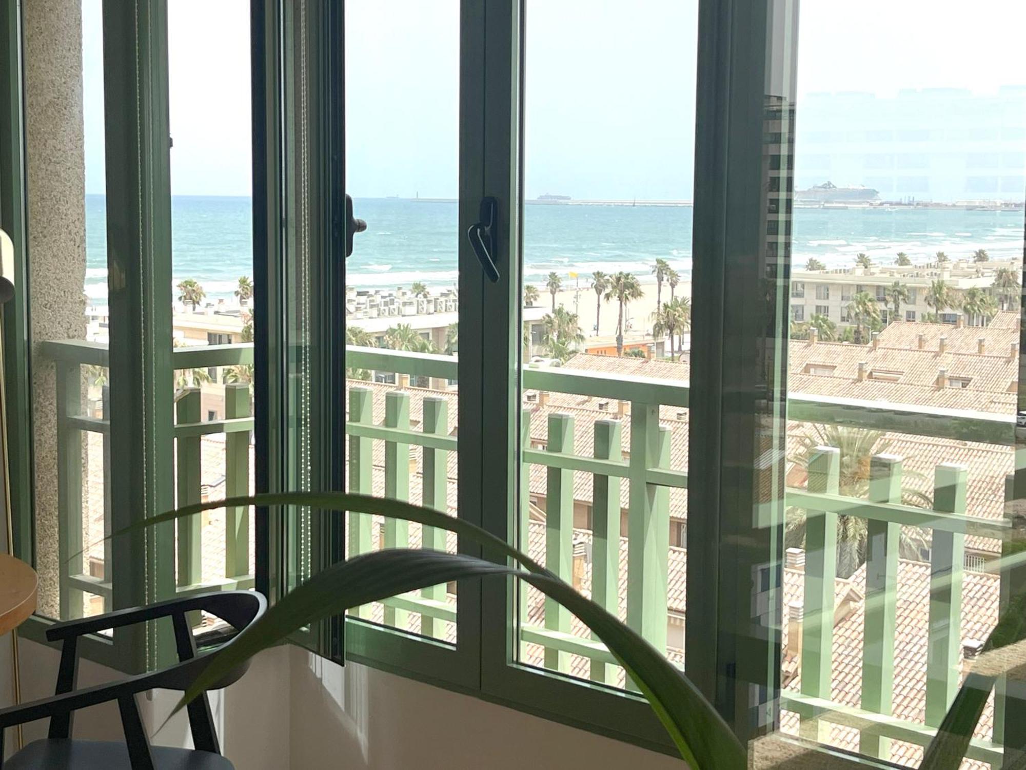 Stylish Well-Connected Beachfront Flat Valencia Exteriör bild